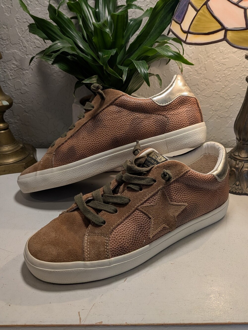 Vintage Havana Women’s Suede Star Sneakers | Brown/Cognac | Size 9
